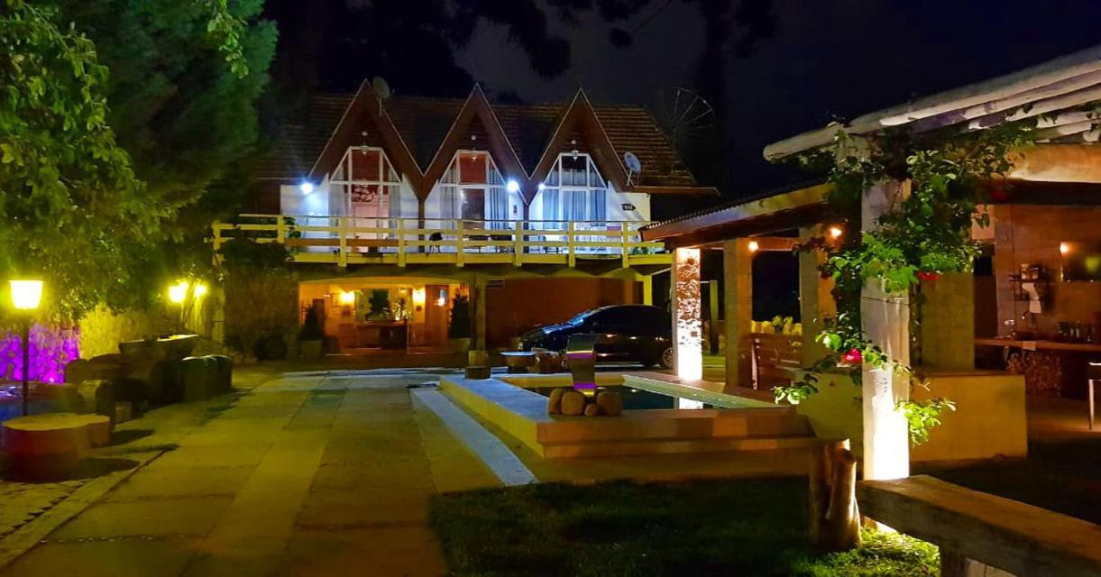 Campos House Hotel Campos do Jordão Buitenkant foto