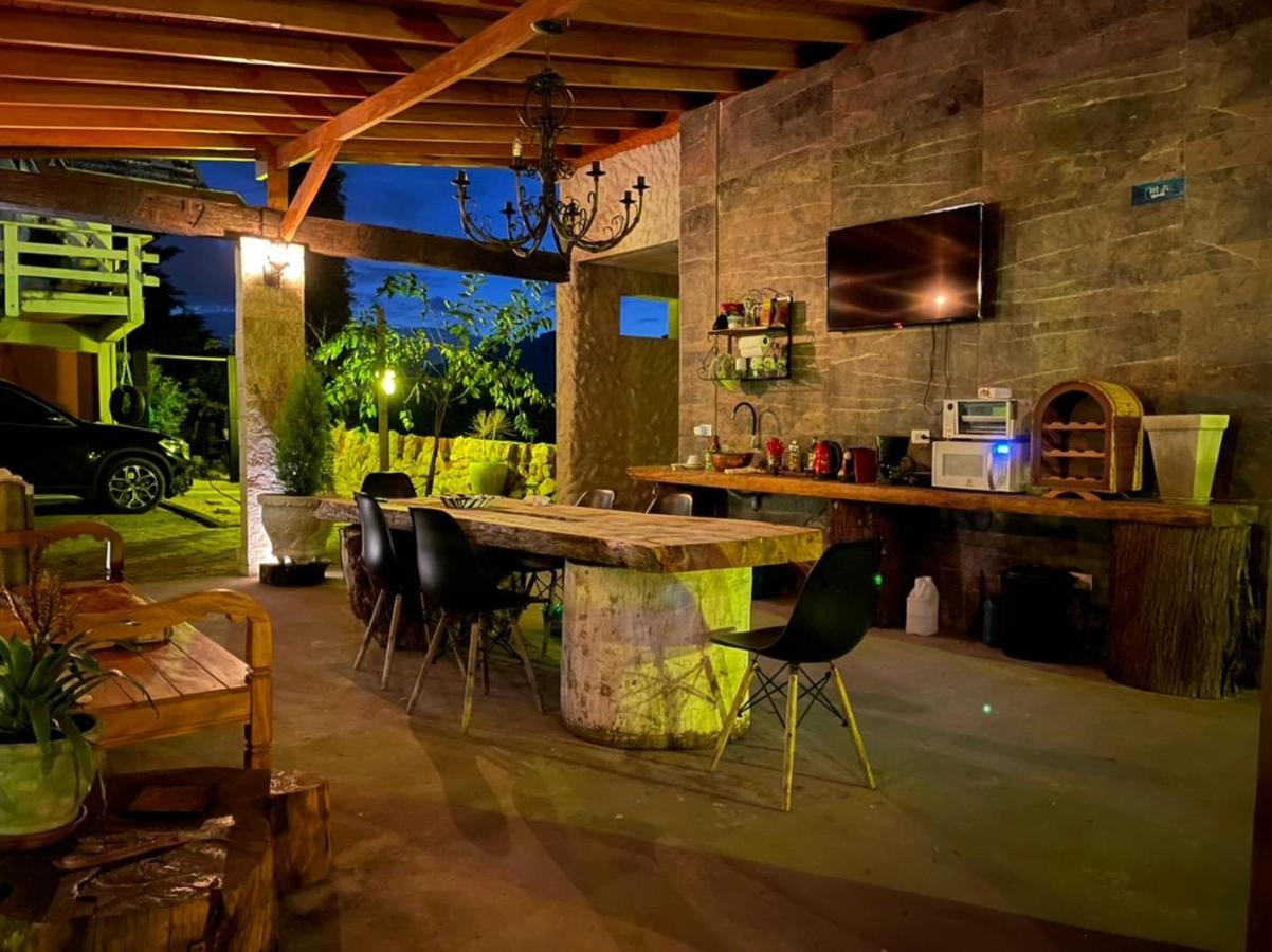 Campos House Hotel Campos do Jordão Buitenkant foto